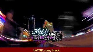 Calenta atractiva MILF passejades gran i negre monstre dick 38