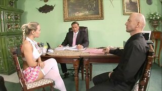 Dua horny guru ngahukum bangor kuliah babeh Mia Leone jeung gedé juggers