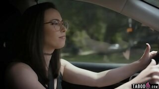 Кейсі Калверт прийшла забрати свої речі у свого екса