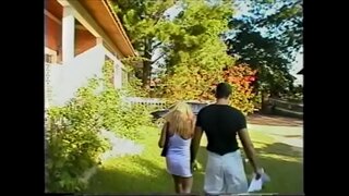 Zinokuphathwa blonde anal bunduda